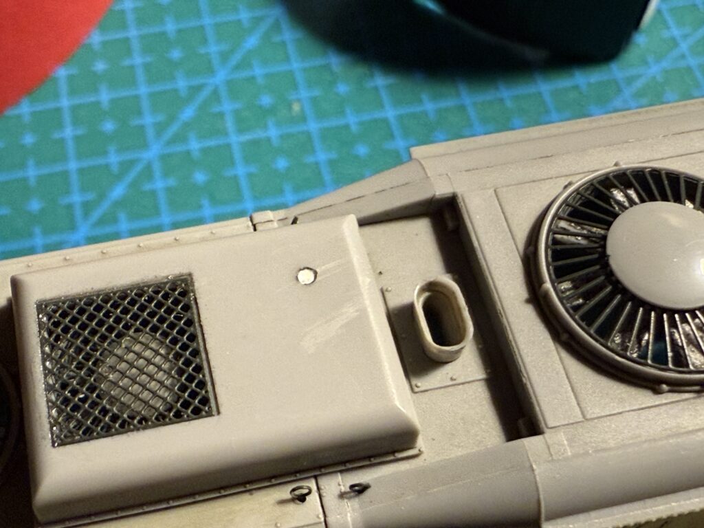 Filling the holes with Vallejo Plastic Putty