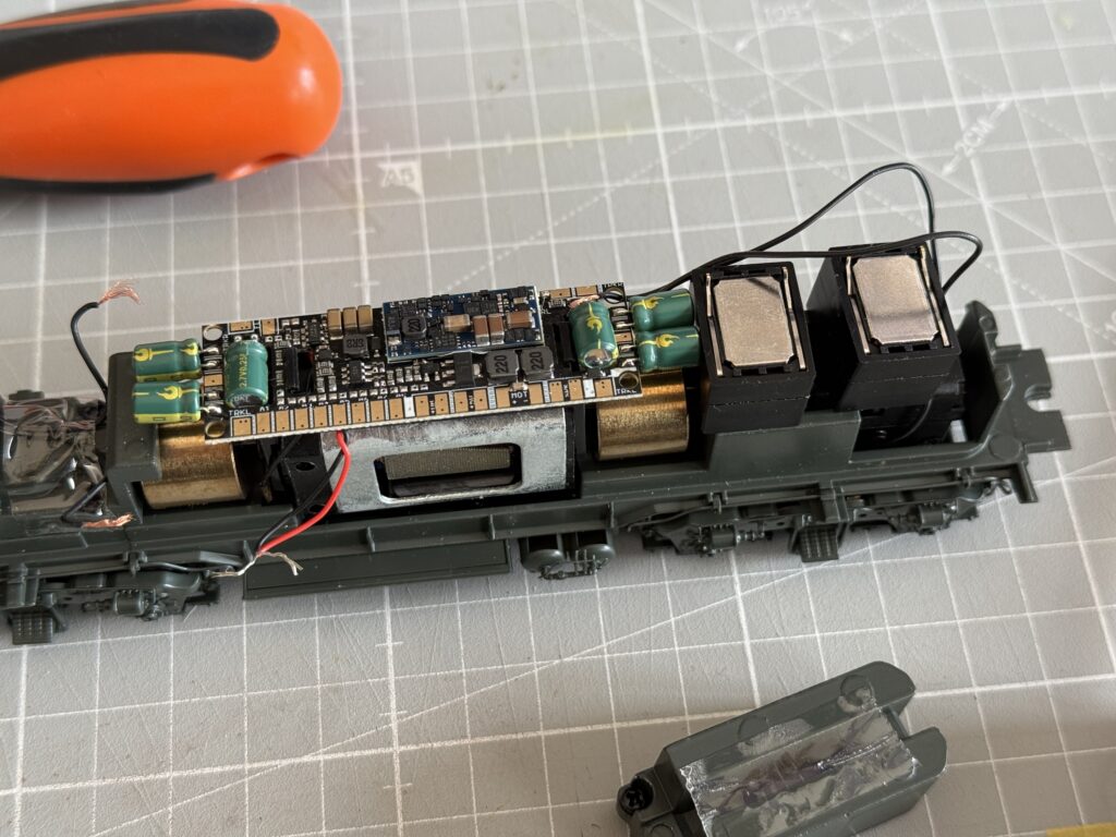 ESU LokSound 5 installation: sugar cube speakers