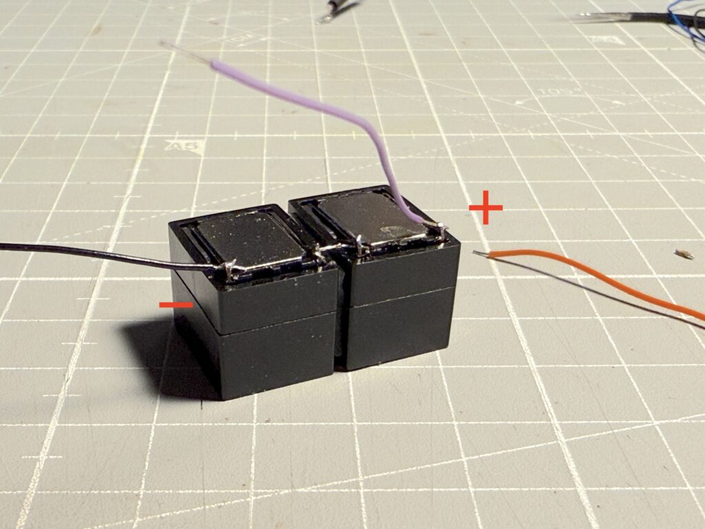 ESU LokSound 5 installation: two sugar cube speakers wired in series