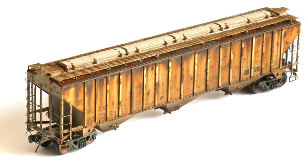 Covered Hopper Extreme Weathering