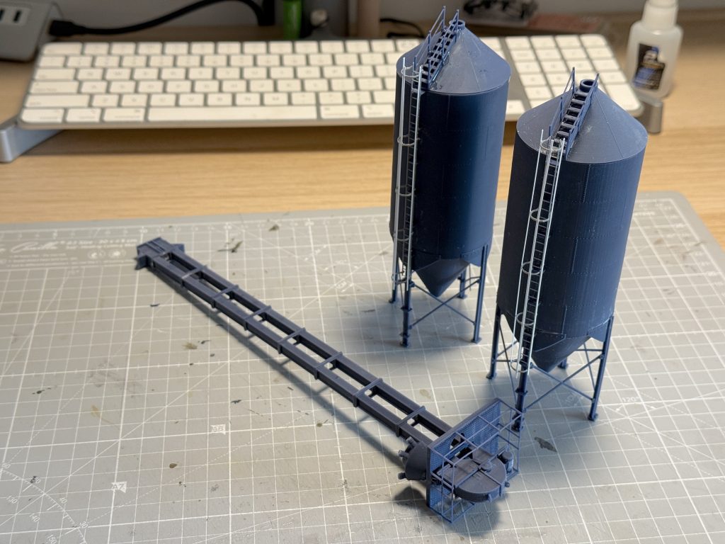 Grain-related structures: Feed bins and elevator leg from Tully Models