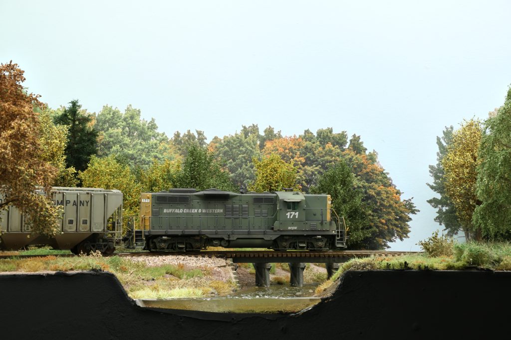 BC&W GP9 #171 over the Buffalo Creek bridge