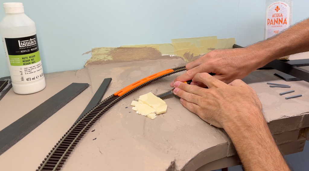 Shaping the terrain around the abutements